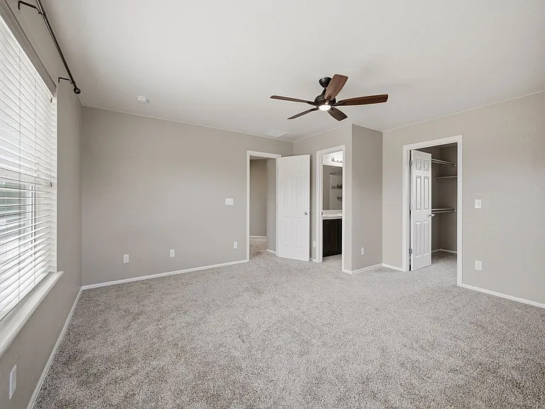 2304 Winding Dr — Photo 11