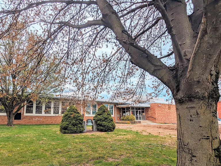 Strasburg Schoolhouse Apartments — Photo 34
