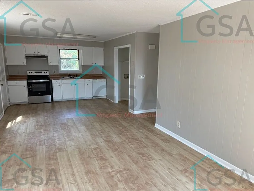 2 bed, $1,200 — Photo 1