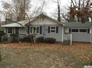 16 Ravine Rd, Miller Place, NY 11764