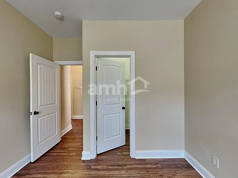 518 Dawley Dr — Photo 16