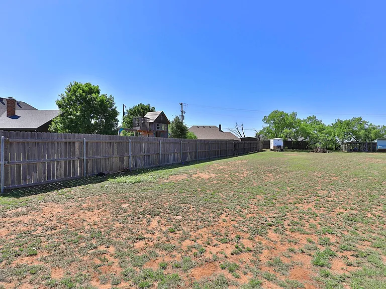 342 Pilgrim Rd — Photo 44