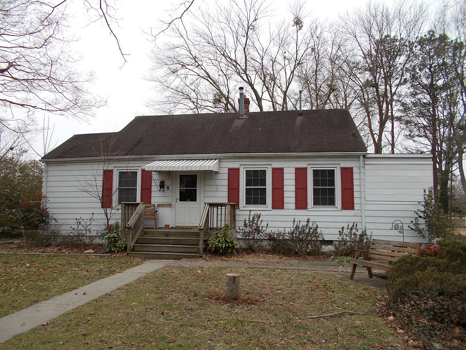 8 Maury ave.