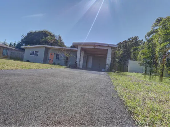 328 E Jasmine Drive, Lake Park, FL 33403