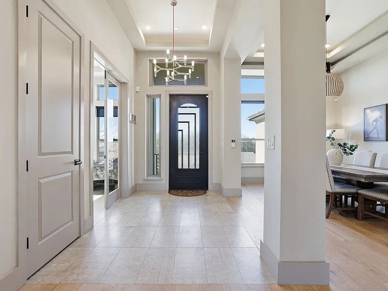 3813 Calverhall Way — Photo 8