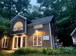 652 Oak Dr, Greenville, MI 48838