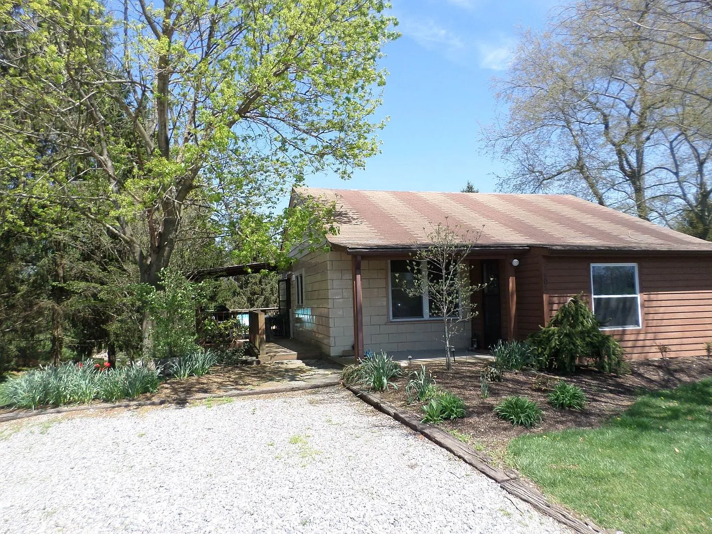 3 Bedroom 1 Bath House — Photo 4