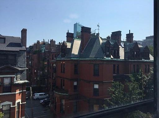 2nd image of 16 Gloucester St #4A