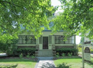 220 Stuart Ave, Kalamazoo, MI 49007