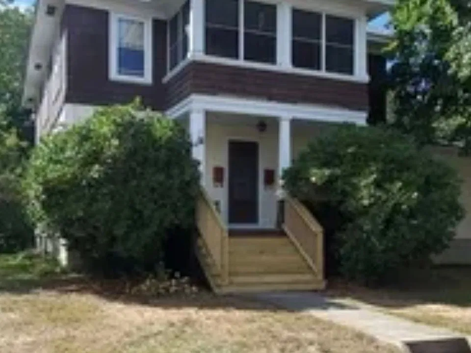 126 Lincoln Ave