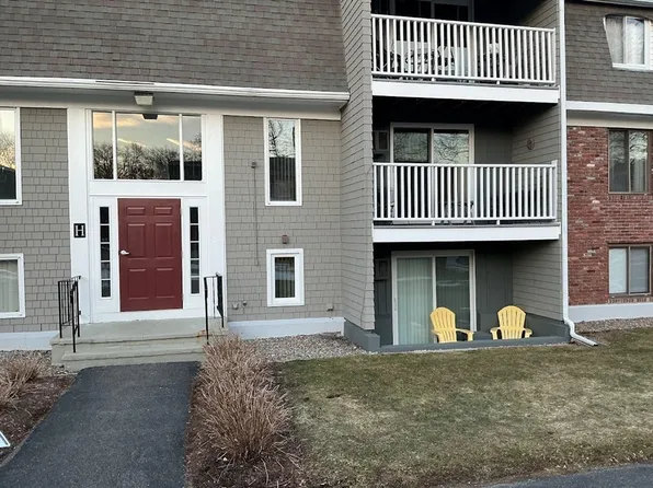 220 Bedford St #86, Bridgewater, MA 02324