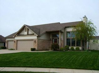 560 Woodbury Ct, Troy, OH 45373