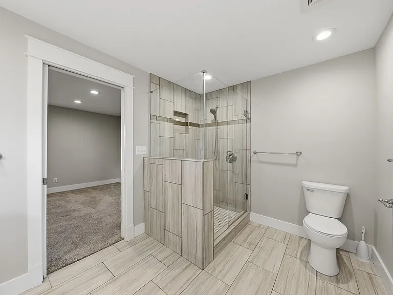 3310 Plateau Pl — Photo 27