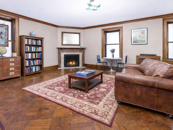 205 West 57th Street image 1 of 7