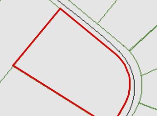 102 Garett Rd, Fairmont, NC 28340