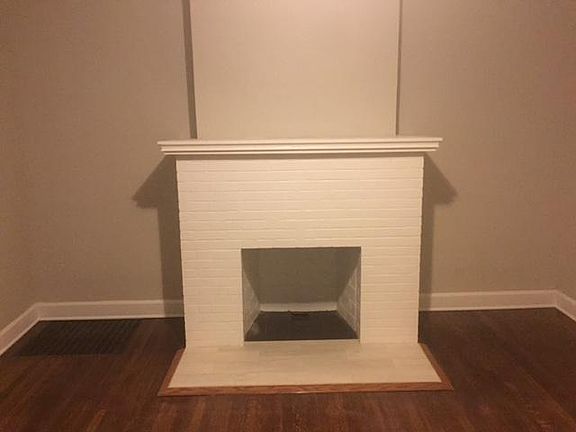 2nd image of 3851 Broadway St