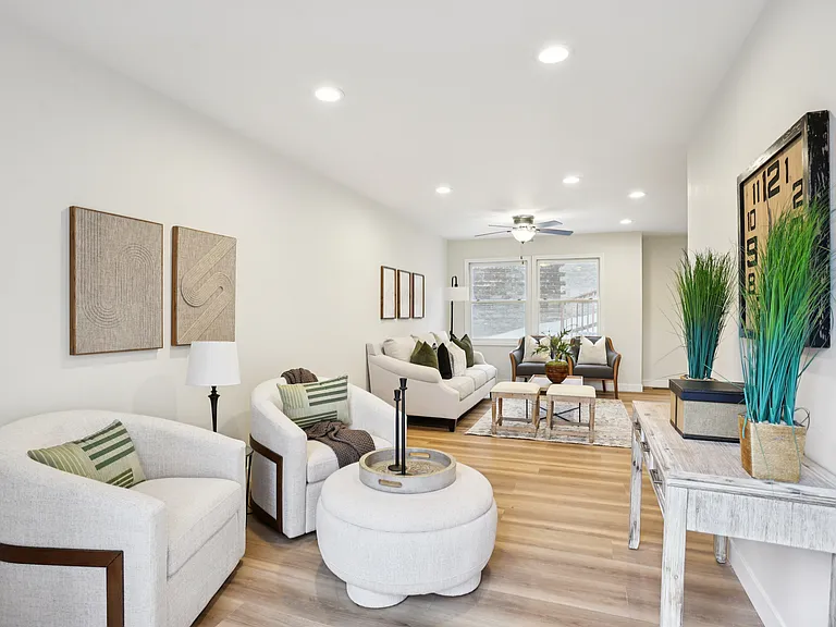 1357 S Lake Sherwood Dr — Photo 5