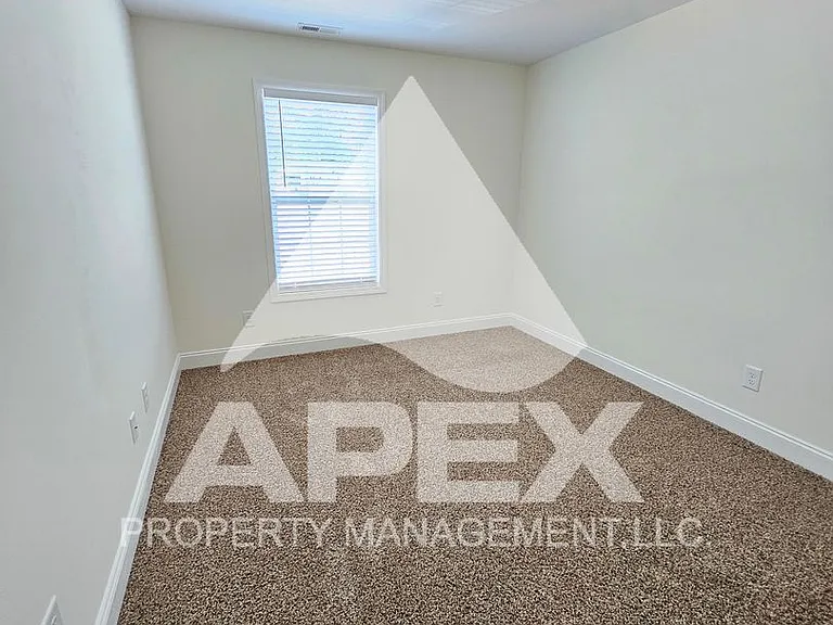 8029 Poplar Grove Ln — Photo 23