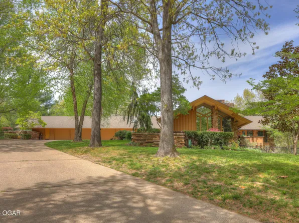 5594 Rivercrest Valley Dr, Joplin, MO 64804