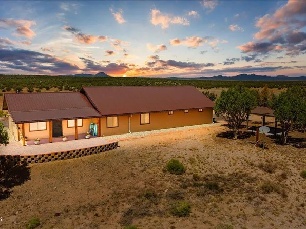 41600 N Foxy Way, Ash Fork, AZ 86320