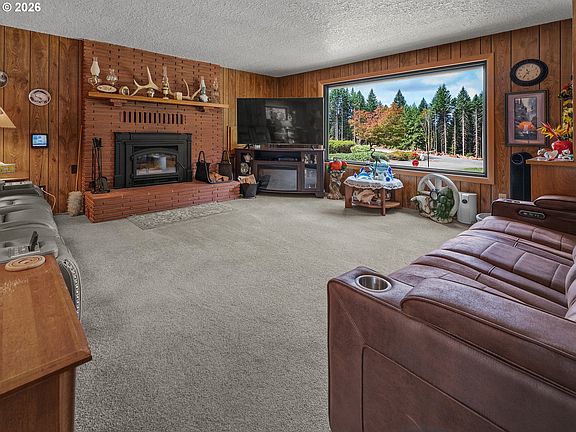 5th image of 25420 NW Pumpkin Ridge Rd