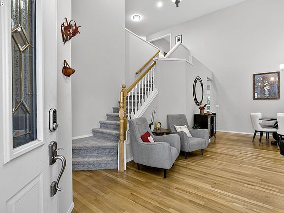 5th image of 2676 NE Charlois Dr