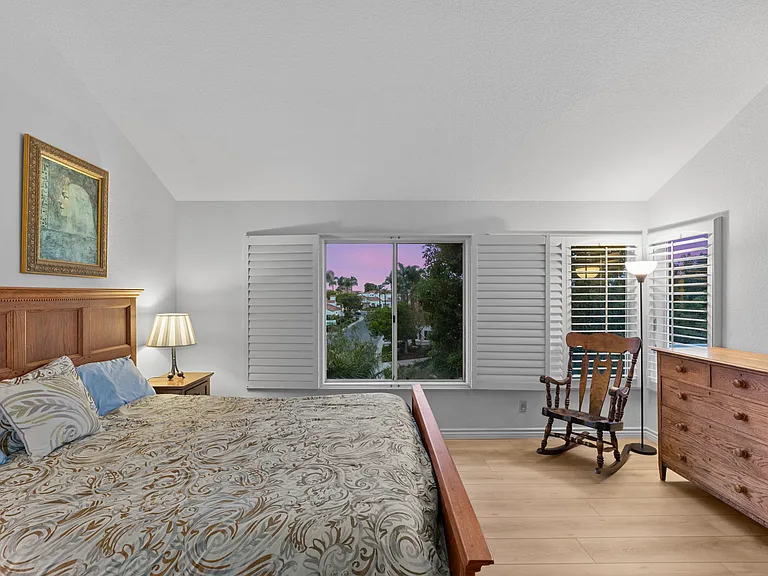 4947 Delos Way — Photo 40