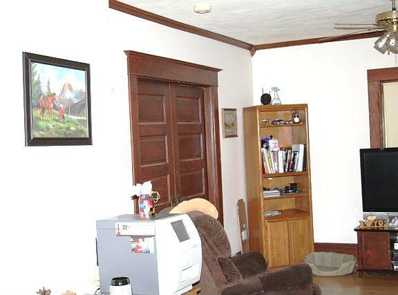 5th image of 333 Hollister Ave