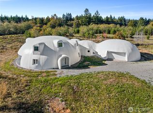 15115 Labrador Lane SW, Rochester, WA 98579