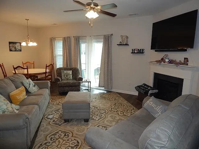 229 Carvel Trl — Photo 16