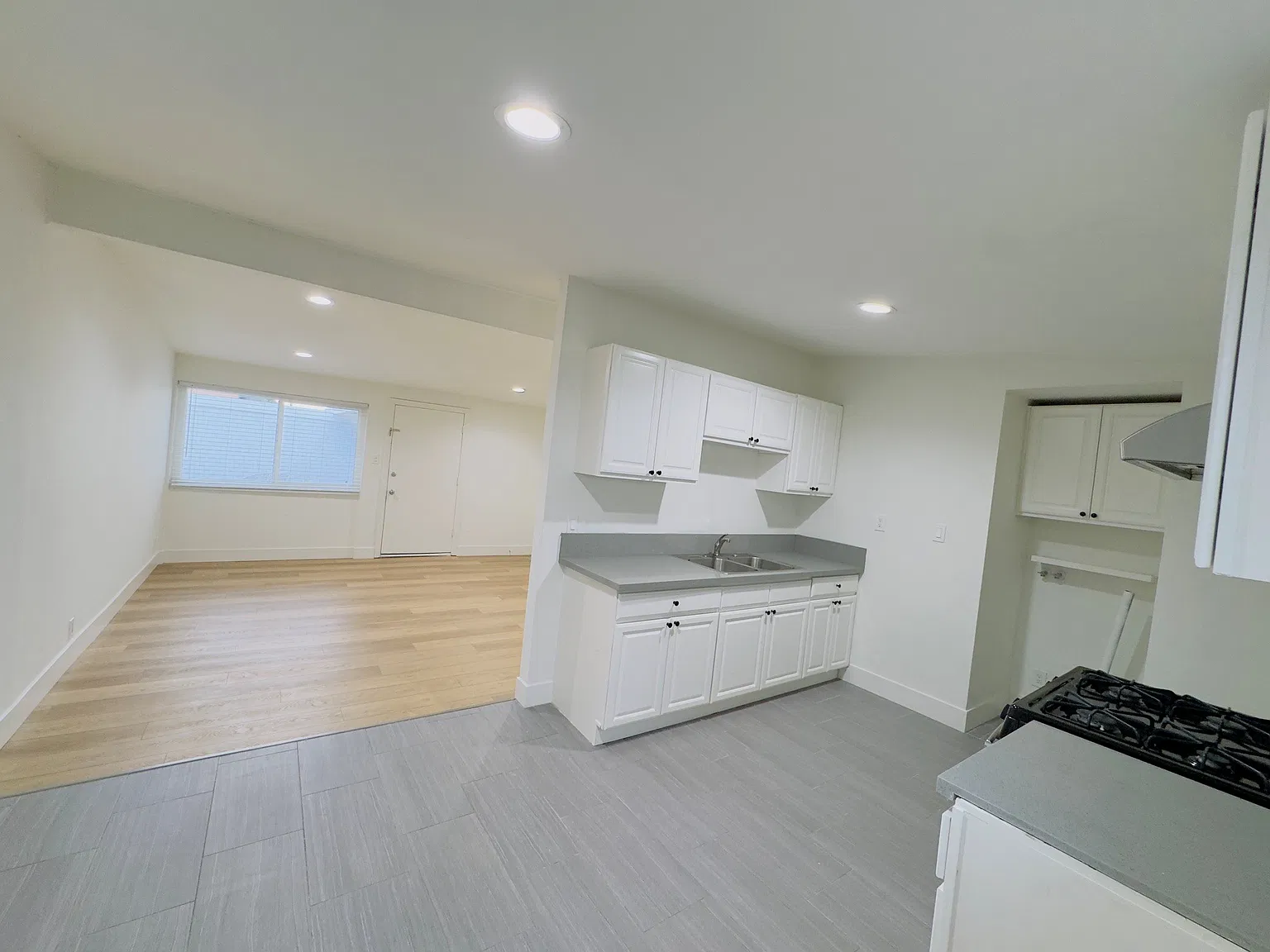 2 bed, 800 sqft, $2,595 — Photo 4