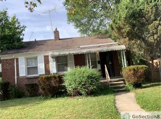 18808 McCormick St, Grosse Pointe, MI 48224