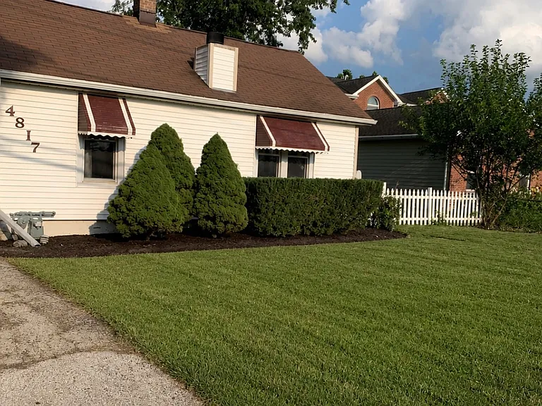 4817 Belmont Rd — Photo 1