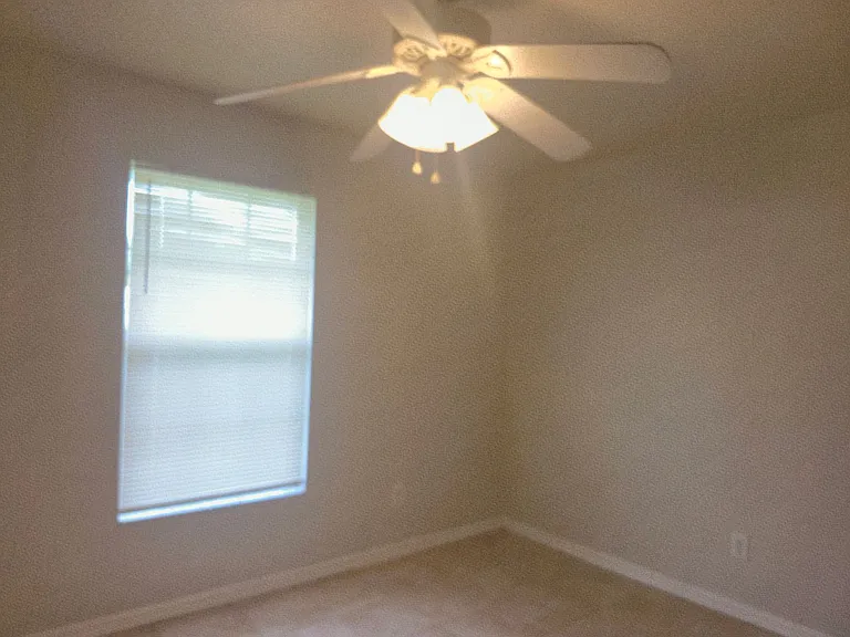 530 NE 24th Ave — Photo 10