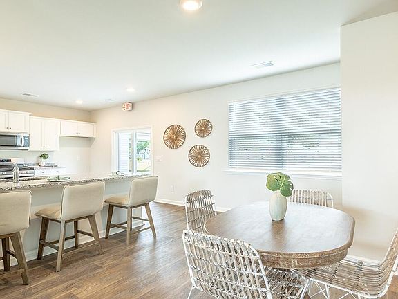 4th image of 612 Perch Ln