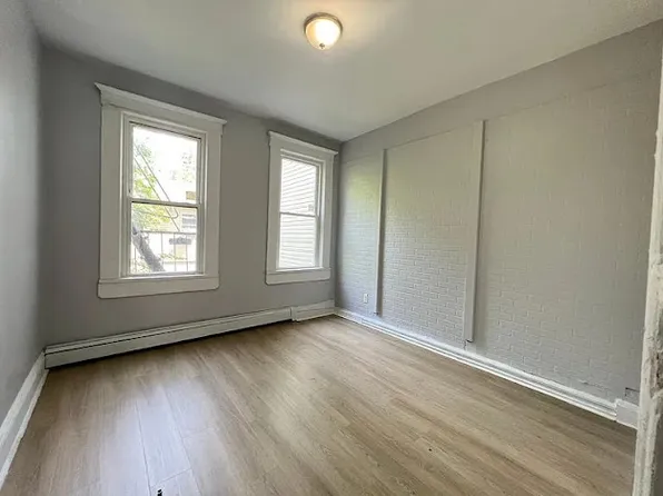 75 E 21st St, Bayonne, NJ