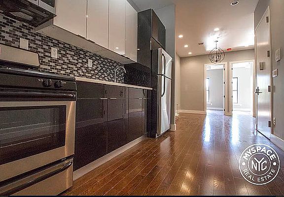 2nd image of 310 Macdougal St #3G