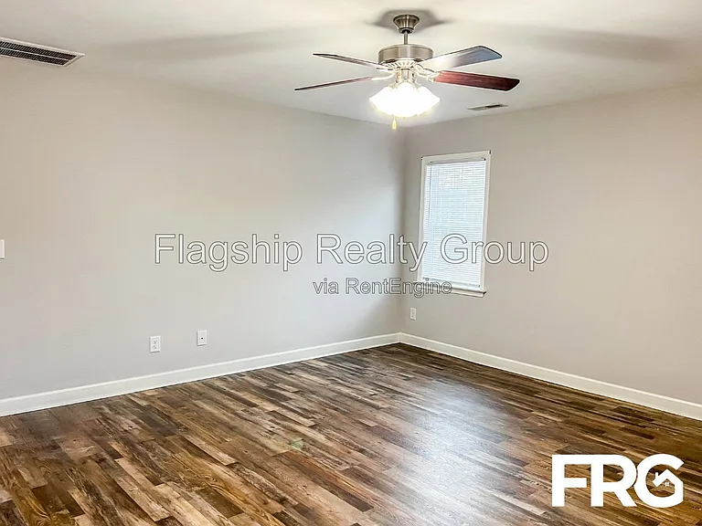 491 Fallingbrook Dr — Photo 55