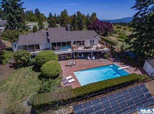 46 Quarter Horse Ln, Sequim, WA