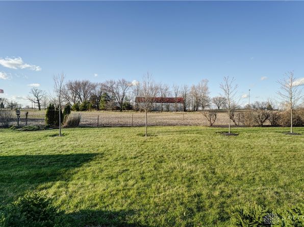 790 Berkshire Dr, Greenville, OH 45331