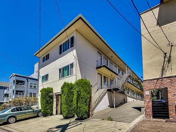 5th image of 329 Lester Ave APT 9