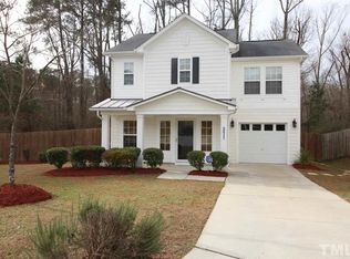 2411 Quarry Ridge Ln, Raleigh, NC 27610