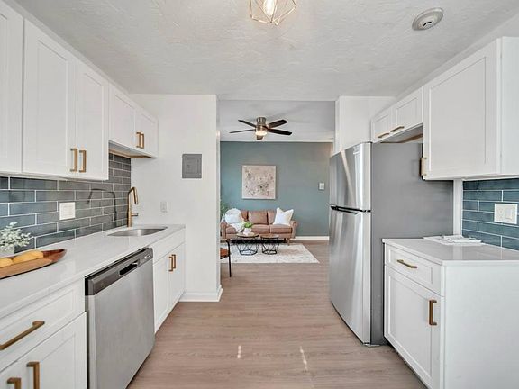3rd image of 29 Irving St APT 5
