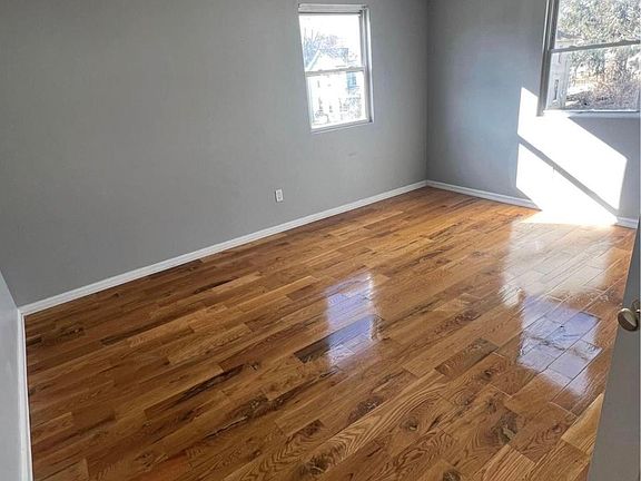 4th image of 1331 Clover St #B
