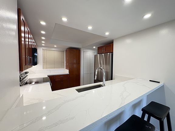 3rd image of 500 Lunalilo Home Rd APT 32C