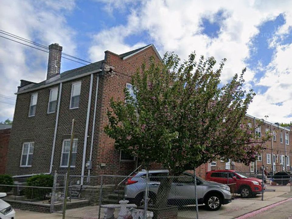 2nd image of 1212 Johnston St