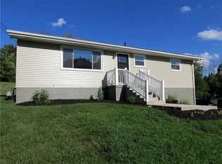 127 Thorndale Dr, Beaver Falls, PA 15010