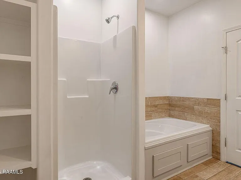 109 Tyreek Dr — Photo 13