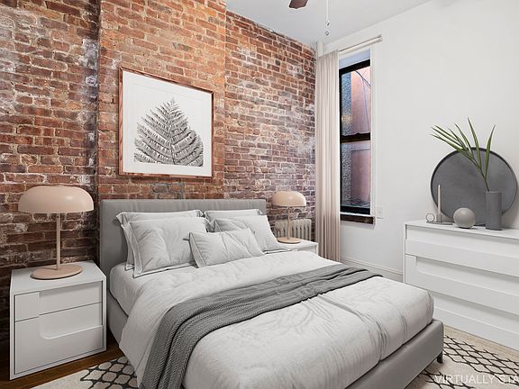 4th image of 639 Sterling Pl APT 1L
