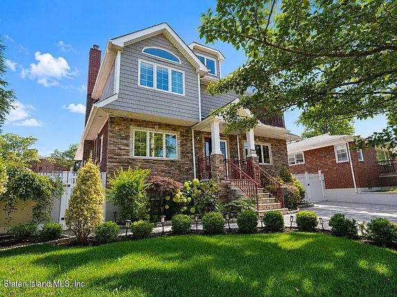 3rd image of 68 Kensington Ave
